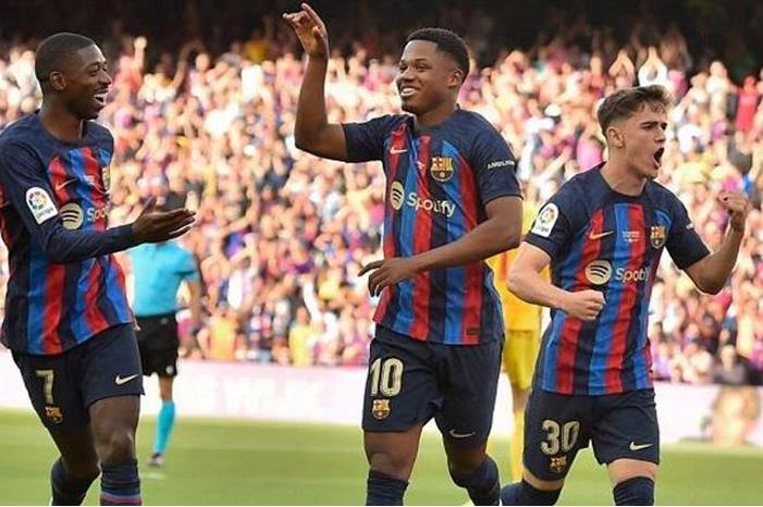 163-094944-barcelona-arsenal-friendly-match-juventus_700x400