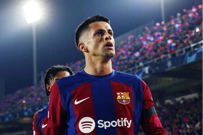 برشلونة يكشف نتيجة الفحص الطبي لنجمه كانسيلو 65fb49264c59b71f8830ddfe