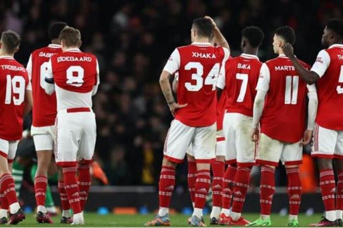 192-164803-arsenal-10-players-depart-end-contracts_700x400
