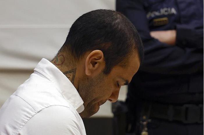 بعد طعنة من والد نيمار.. أسرة ألفيش تكافح لجمع مليون يورو 66014c6142360462672eb49d