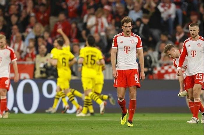 بوروسيا دورتموند يفاجئ بايرن ميونخ في عقر داره 660873724c59b718e470e199