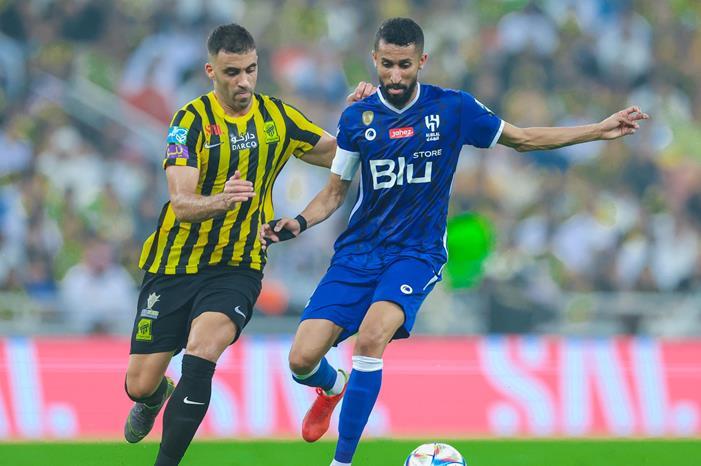 لقطة من مباراة الاتحاد والهلال في كأس الملك السعودي