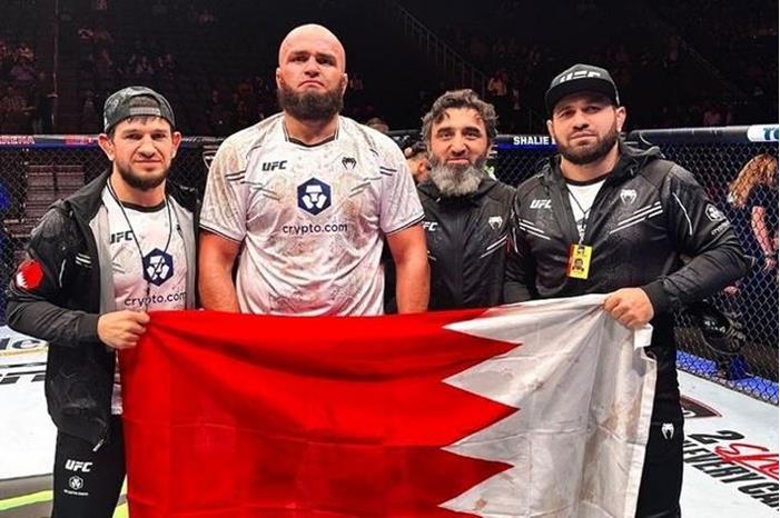 المقاتل البحريني الروسي يتعرض لأول هزيمة في مسيرته 65e475824c59b751ed3af9cc