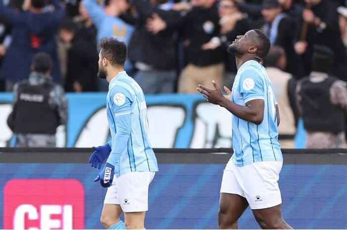 الفيصلي يتفوق على الرمثا في دوري المحترفين 429779445_726382212953724_1194329764581661988_n