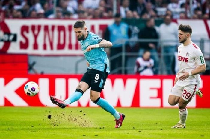 ليفركوزن يهزم كولن ويعزز صدارته لـ البوندسليغا 202433204345116JG