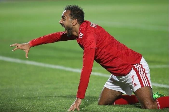 بعد أزمة فرح شقيقته.. طلب عاجل من كهربا قبل مواجهة الأهلي والزمالك 65e3696242360460ef016f70