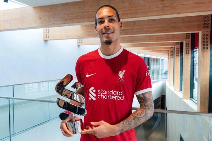 فان دايك يتوج بجائزة لاعب شهر شباط في ليفربول GIKlmGNXMAAXF_N