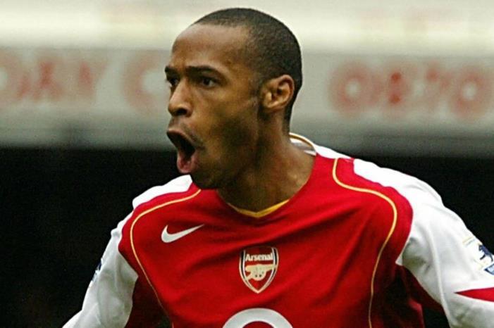 أفضل 10 مهاجمين في تاريخ الدوري الإنجليزي 6