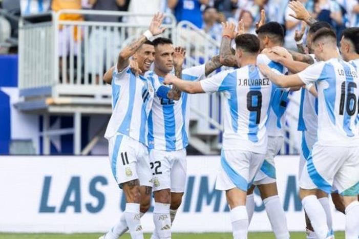 ضربة قوية لمنتخب الأرجنتين قبل مواجهة البرازيل argentina