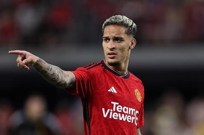 اجتماع هام لحسم مصير أنتوني في مانشستر يونايتد أنتوني-مانشستر-يونايتد