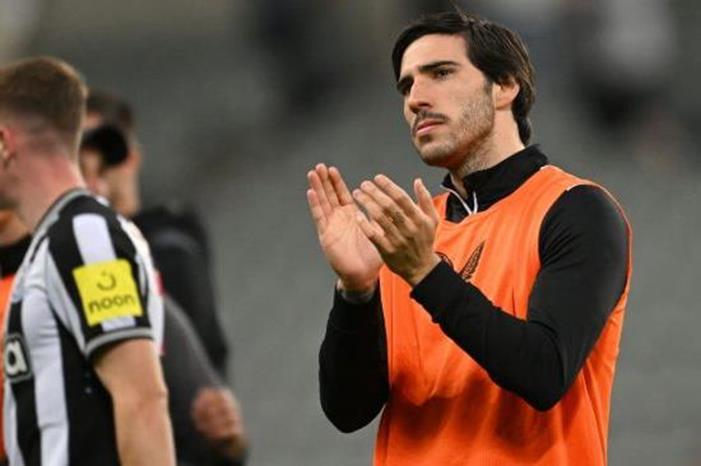 عقبة في طريق وصول برشلونة لتوقيع تونالي image-5