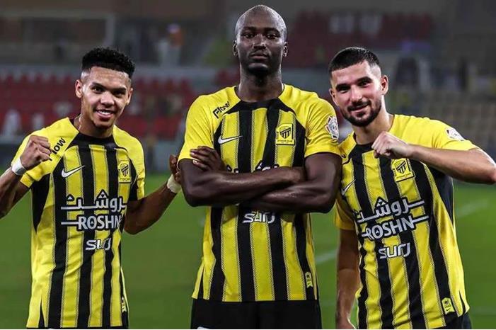 اتحاد جدة يتلقّى ضربة مزدوجة قبل مباراة الشباب الحاسمة 3