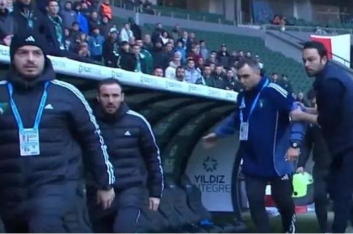 124-001720-kocaelispor-super-lig-penalty-red-card_700x400