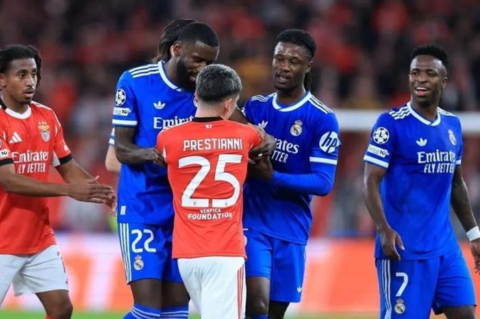 8bc93317-5eed-4320-bdec-6538cf914bfb