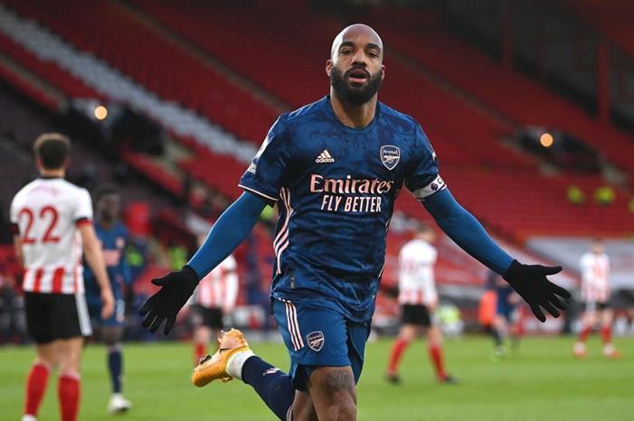 أرسنال يتقدم لوصل ترتيب الدوري الإنجليزي EytuZVLWQAAUwQj