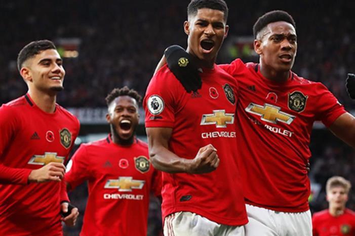 يوفنتوس يضع عينه على نجم مانشستر يونايتد image