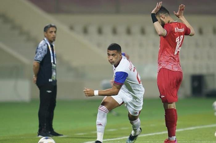 الشارقة في صدارة مجموعته بدوري الأبطال EzM3aSTVkAEYe3O