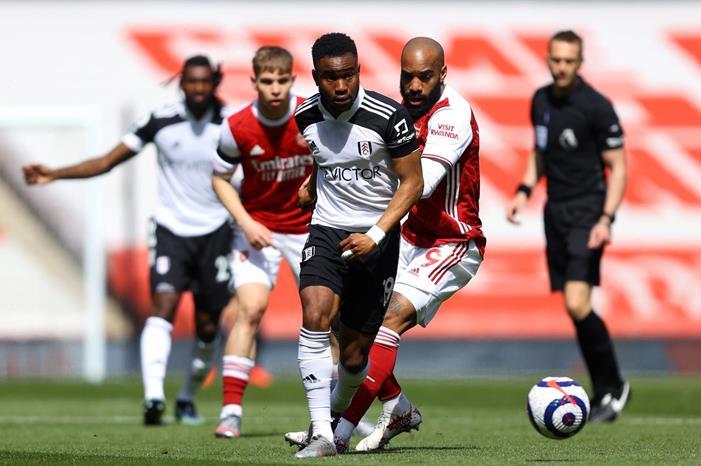 تقنية الفيديو تنقذ أرسنال من فولهام 2-4-1920x1280