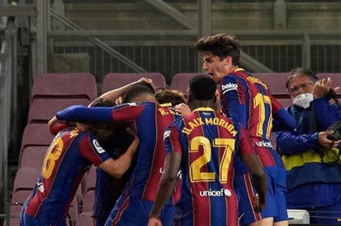 عودة ديمبيلي.. تعرف على قائمة برشلونة الرسمية أمام فياريال بالدوري الإسباني 1BA009A144346