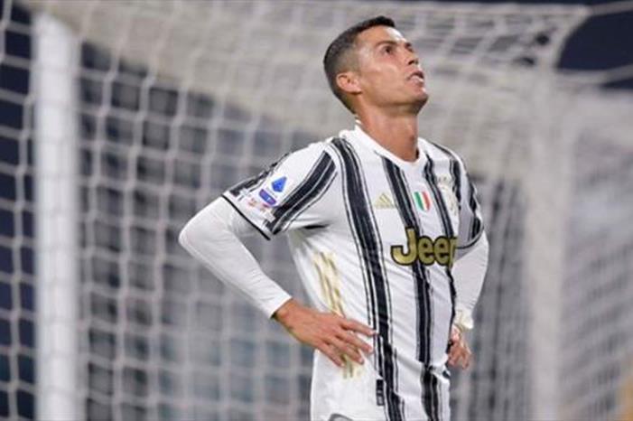 نجم يوفنتوس يعاني من الإحباط بسبب مصيره المجهول 14BC820F44120