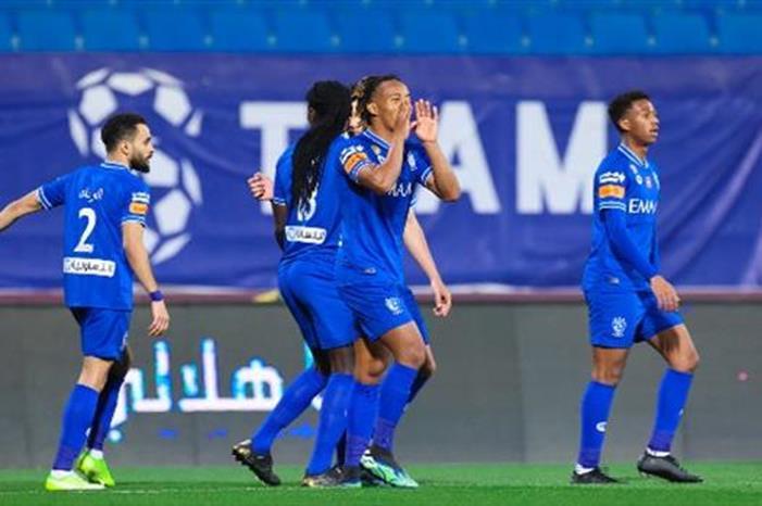 أولى صفقات فافر في الهلال B76795B943955