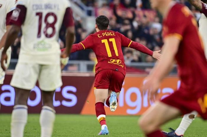 روما يفوز على سالرنيتانا بالدوري الايطالي 2196463_1649613624