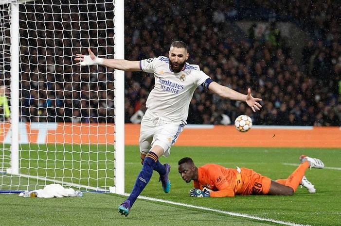 بنزيما أفضل لاعب في ريال مدريد خلال شهر آذار FPvk65qXMAAER_c