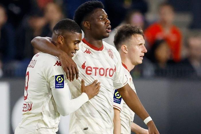 4236546-2022-04-15T204031Z_148981001_UP1EI4F1LFHRH_RTRMADP_3_SOCCER-FRANCE-REN-AMO-REPORT