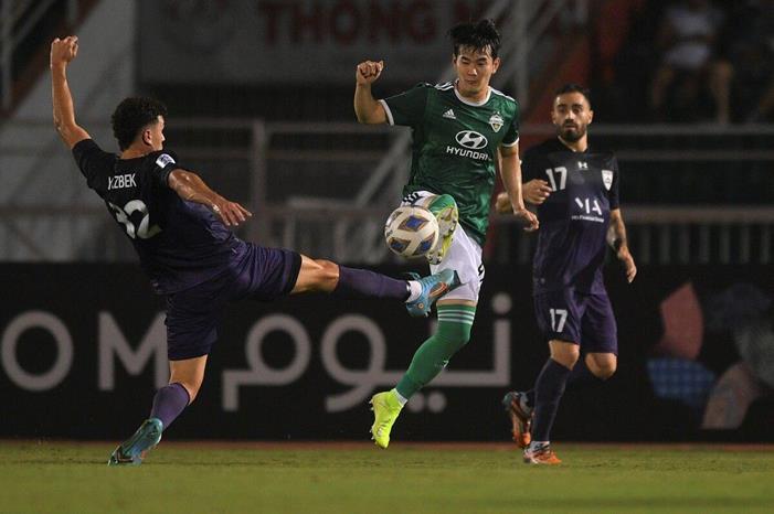 Jeonbuk-Hyundai-Motors-v-Sydney-FC-Group-H-ACL2022-(5)