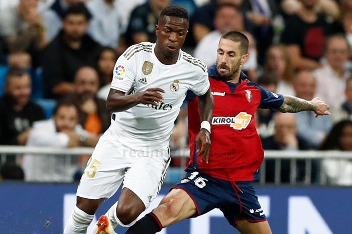 ريال مدريد ضيفاً ثقيلاً على أوساسونا بالدوري الإسباني _HE28578