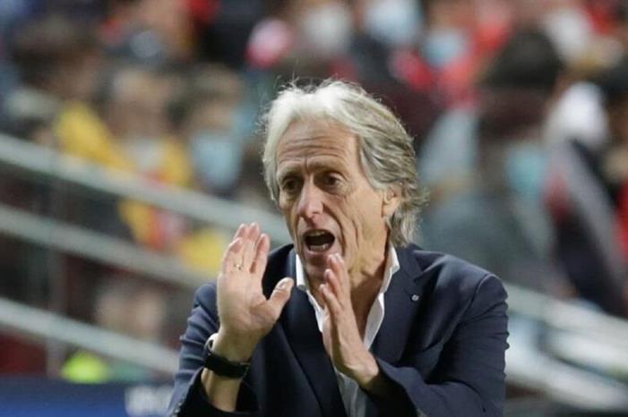 خورخي جيسوس ينفي التوقيع لنادي النصر Jorge-Jesus