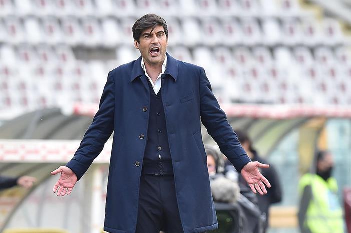 fonseca-hands-roma250521epa-scaled