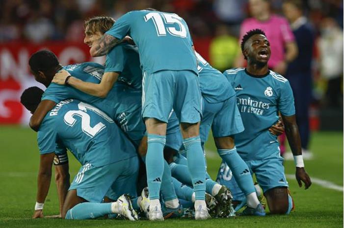 بعد سقوط برشلونة أمام فاييكانو.. كم نقطة يحتاج ريال مدريد للفوز بـ الليغا ؟ 626663874c59b748f9720c36