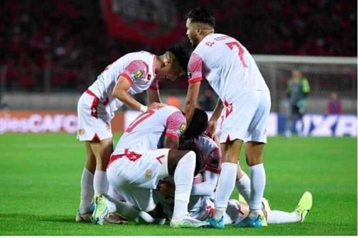 6249344842360427cc0112e8