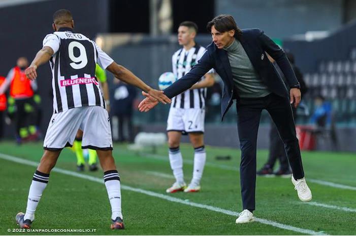 Schermata_2022-04-03_alle_16_38_16_Thumb_HighlightCenter249427