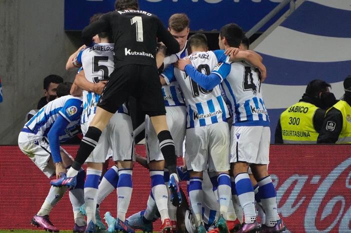 ريال سوسييداد يفوز على اسبانيول بالليغا FPh4d4zXEAggvmG