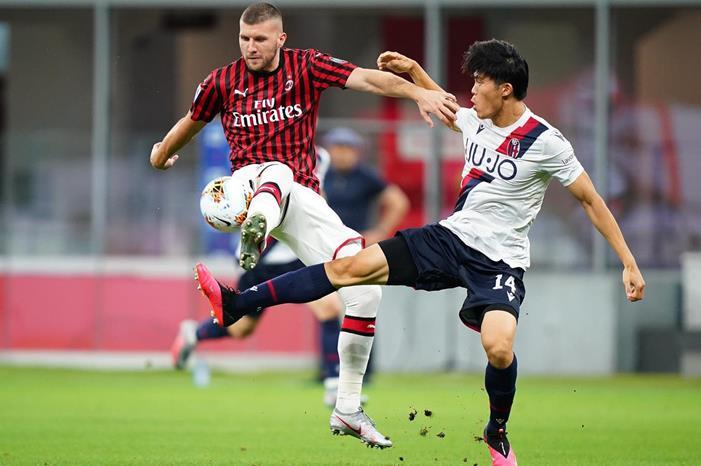 2171615-ميلان-ضد-بولونيا-(1)