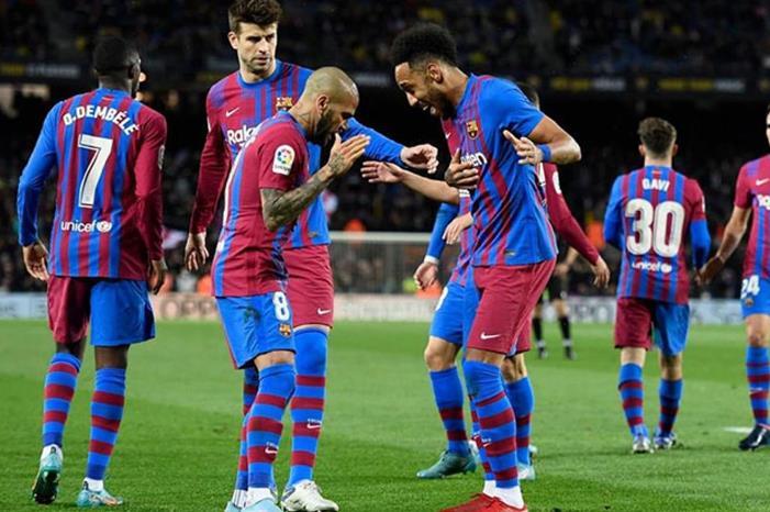 برشلونة يواجه فرانكفورت بالدوري الأوروبي 3923294f77b34966abd79b8f25fa06d2