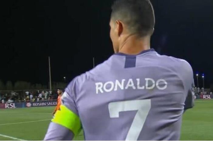 بالصور.. كريستيانو غاضب بعد التعادل أمام الفيحاء corr_447_koo_447785