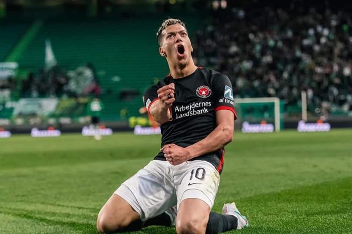 إمام عاشور يغازل جماهير الزمالك بعد هدف الونش mhmed_aziz_january_1_1_2019_january_koo_1_ahmed_hassan_fpkiigrwiaavpth