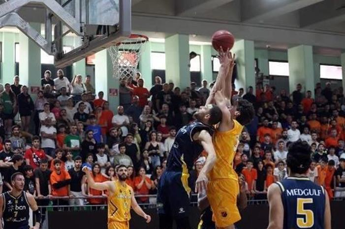 الرياضي يكتسح هومنتمن بفارق 59 نقطة corr_447_koo_447948