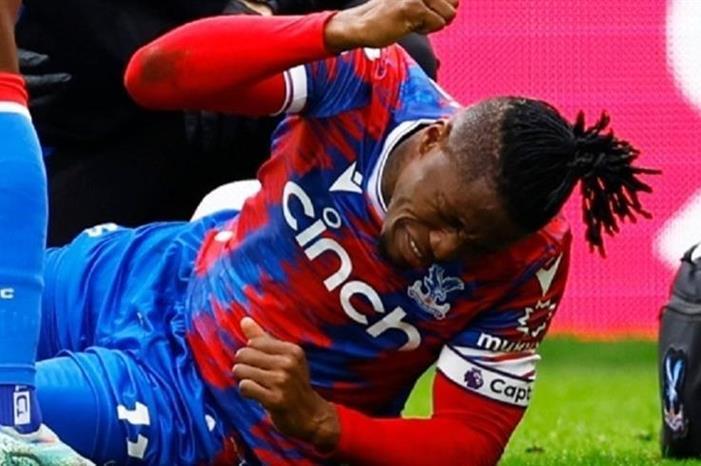 الإصابة تنهي موسم نجم كريستال بالاس زاها 202341235137485V