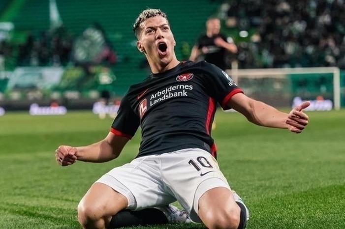 إمام عاشور يرد على أنباء انضمامه إلى الأهلي 2023413115814708J2