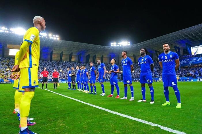 النصر في ضيافة الهلال بديربي الرياض للعودة إلى قمة الدوري السعودي متى-مباراة-الهلال-والنصر-ضد-ليفربول١