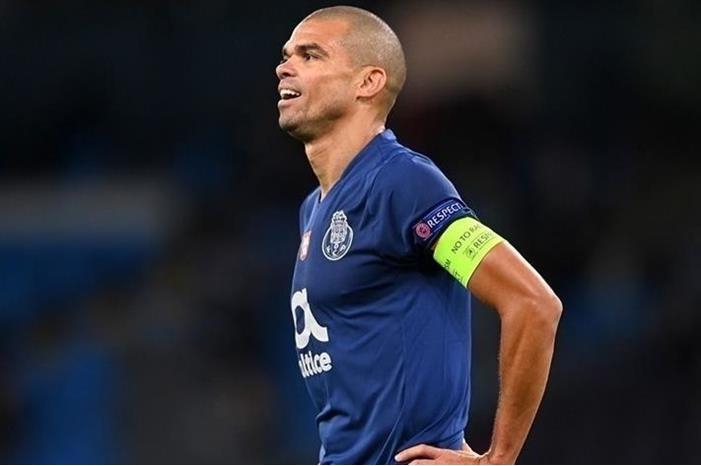 بيبي مستمر مع بورتو لموسم آخر 20234241225179166