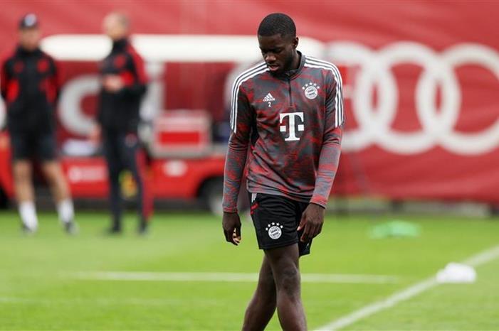 بايرن ميونخ يستبعد أوباميكانو 202342818177768H1