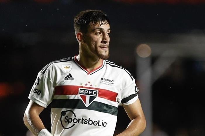 ساو باولو يفسخ عقد لاعب هدد بقتل رفيقته 20234291203359C9