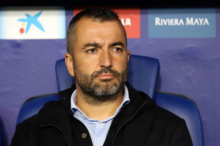 الجولة 27 تطيح بمدرب إسبانيول وبلد الوليد FstUZI0WIAAwrOy