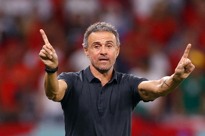 2022-12-08T115628Z_1044899428_RC2F0Y9OTTJ8_RTRMADP_3_SOCCER-WORLDCUP-ESP-LUIS-ENRIQUE