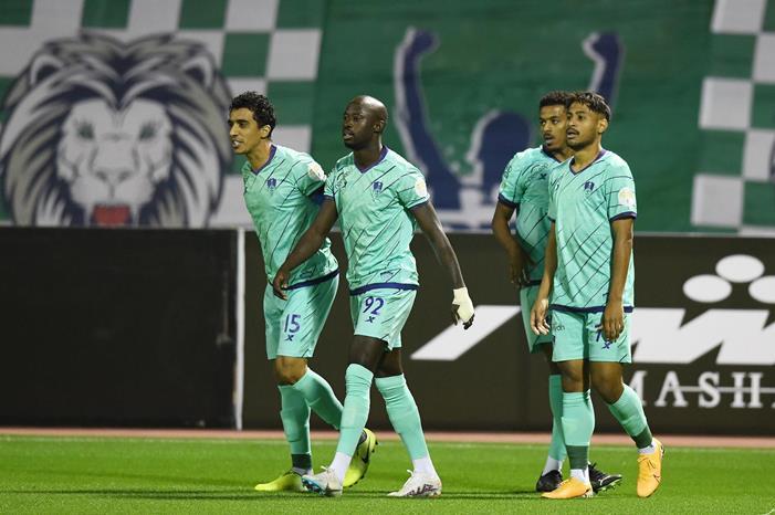 الأهلي ينتزع صدارة دوري يلو ويقترب من العودة للمحترفين Fs5VBAzWIAI0RVf